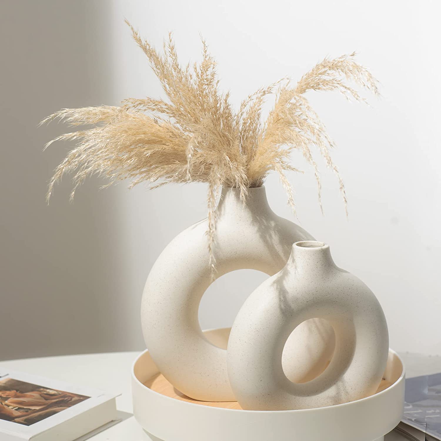 White Ceramic Vases- 2 for Modern Home Decor, Round Matte Boho Vase for Decor, Ceramic Minimalist Nordic Style for Wedding Dinner Table Living Room Office